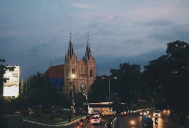Sumber : Pinterst( Photo by: IG @dhindaerosa)